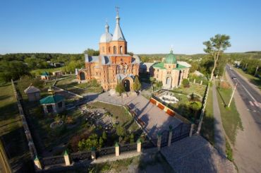 Holy Protection Church, Stone Streams